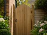 Arched-Top Timber Gates for Side Entrances and Garden Boundaries – Guide to Using arched-top timber gates to soften side entrances and garden boundaries